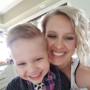 Meet your Posher, Kaitlyn